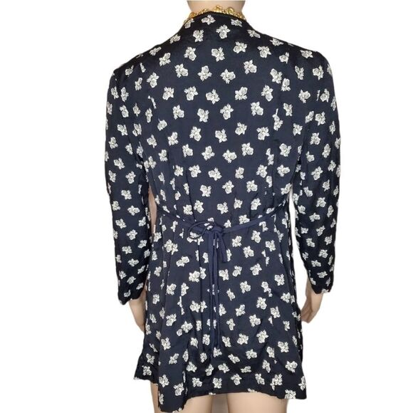 💖HP💖Motherhood button down floral small top - Picture 3 of 10